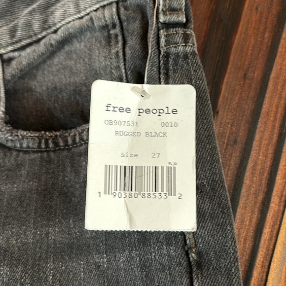 Free People black rugged jeans - Picture 3 of 5